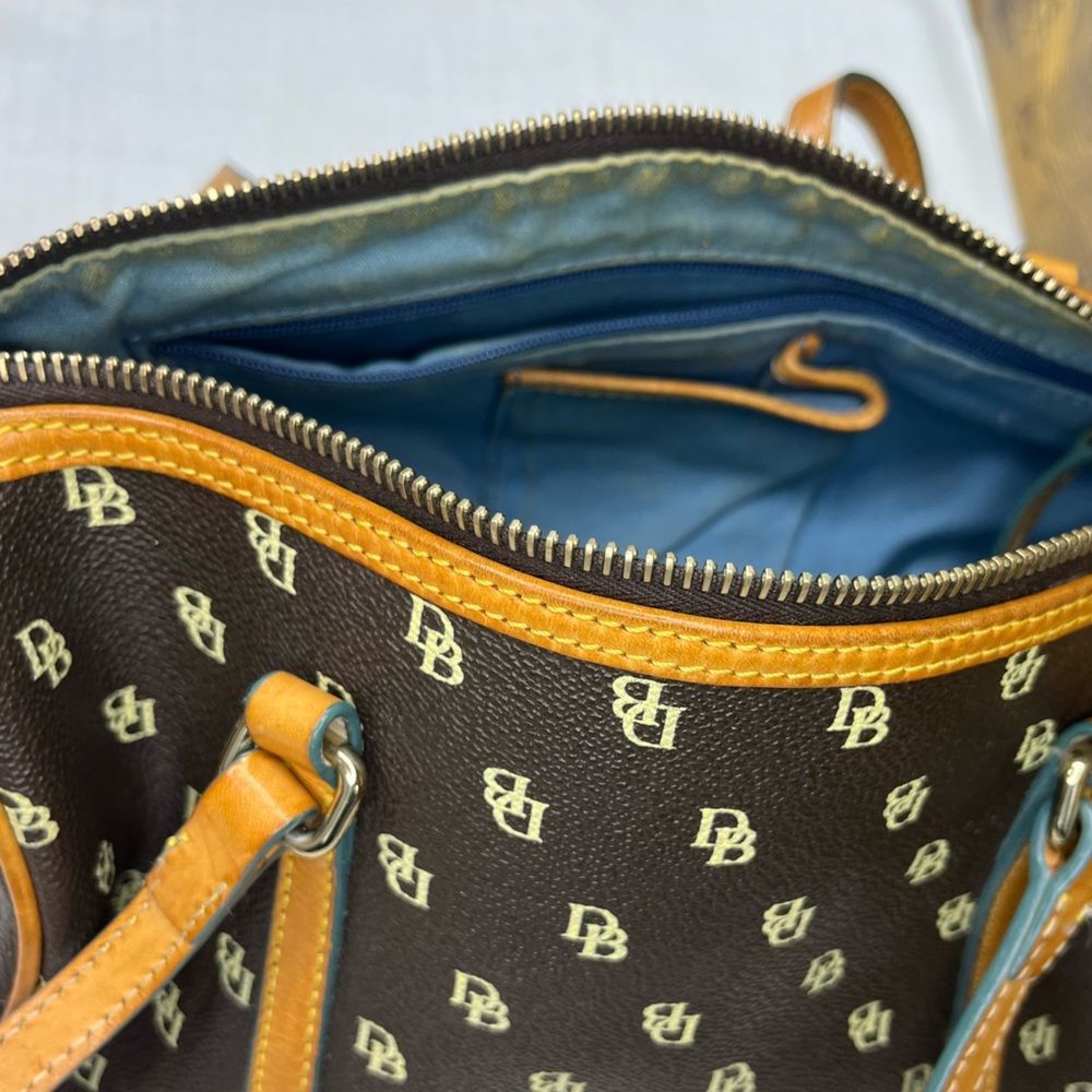 Dooney & Bourke Signature Brown Leather Barrel Bag / Purse - Picture 8 of 11